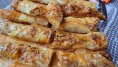 DOMAĆE PITICE SA MESOM: Brz i ukusan recept za nedeljno popodne (VIDEO)
