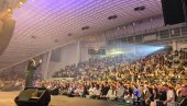 DRUGI KONCERT ZA GODINU DANA: Dragana Mirković u Podgorici priredila spektakl i poslala poruku humanosti (FOTO)