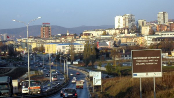 НАПАДИМА  НА СРБЕ  КУРТИ ИДЕ  У КАМПАЊУ: Власти у Приштини све ближе ванредним парламентарним изборима, чему наш народ може да се нада НАПАДИМА  НА СРБЕ  КУРТИ ИДЕ  У КАМПАЊУ: Власти у Приштини све ближе ванредним парламентарним изборима, чему наш народ може да се нада