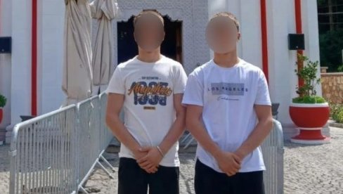 NASTRADALI LAZAR I NJEGOV POVREĐENI BRAT BLIZANAC SLAVILI MEDALJU: Prevalili kilometre, pa doživeli nesreću pred kućom NASTRADALI LAZAR I NJEGOV POVREĐENI BRAT BLIZANAC SLAVILI MEDALJU: Prevalili kilometre, pa doživeli nesreću pred kućom