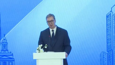 VUČIĆ SE OBRATIO NA POSLOVNOM FORUMU U TAŠKENTU: Uzbekistanci predsedniku Srbije i našoj delegaciji dobrodošlicu poželeli na srpskom VUČIĆ SE OBRATIO NA POSLOVNOM FORUMU U TAŠKENTU: Uzbekistanci predsedniku Srbije i našoj delegaciji dobrodošlicu poželeli na srpskom