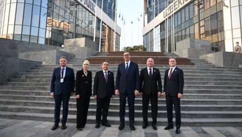 OVDE SAM VIDEO NEVEROVATAN NAPREDAK! Vučić se oglasio iz Taškenta - Pažljivo ćemo da analiziramo sve mogućnosti za saradnju OVDE SAM VIDEO NEVEROVATAN NAPREDAK! Vučić se oglasio iz Taškenta - Pažljivo ćemo da analiziramo sve mogućnosti za saradnju