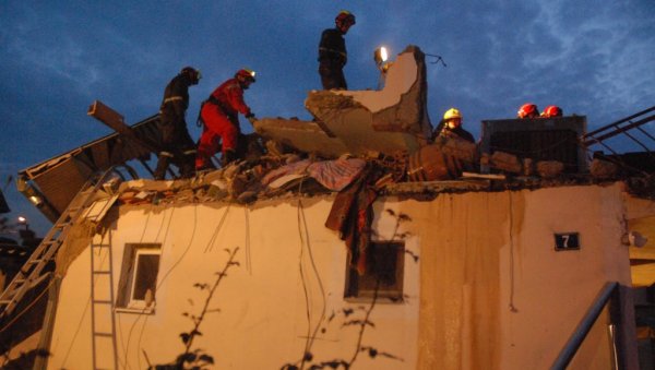 НАВРШАВА СЕ ДЕЦЕНИЈА И ПО ОД КАТАСТРОФАЛНОГ ЗЕМЉОТРЕСА, 3. НОВЕМБРА У 1.56 ЧАСОВА ПОСЛЕ ПОНОЋИ   Краљево памти и обнавља се