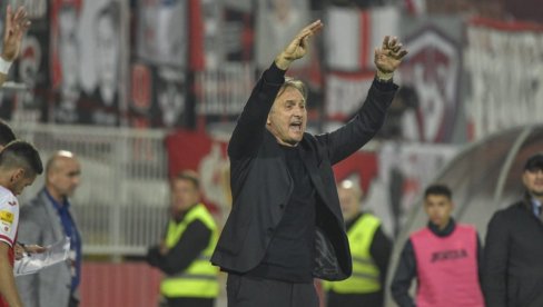 TRIJUMF OGLEDALO KARAKTERA EKIPE : Miroslav Tanjga, šef stručnog štaba Vojvodine, posle pobede nad Crvenom zvezdom TRIJUMF OGLEDALO KARAKTERA EKIPE : Miroslav Tanjga, šef stručnog štaba Vojvodine, posle pobede nad Crvenom zvezdom