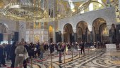PARASTOS ZA NASTRADALE U NOVOM SADU U HRAMU SVETOG SAVE: Prisustvuje predsednik Srbije Aleksandar Vučić (FOTO/VIDEO)