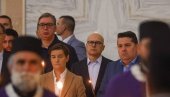 VUČEVIĆ NA GODIŠNJICU OD TRAGEDIJE U NOVOM SADU: Čuvaćemo sve te duše i voljena imena u našim srcima! (FOTO)