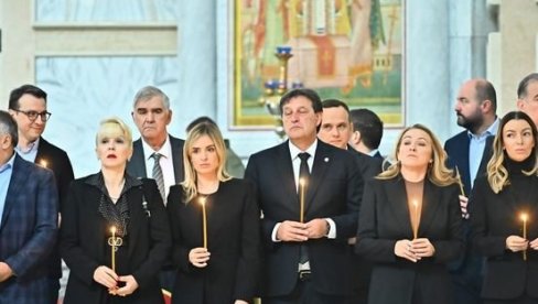 MINISTARKA STAMENKOVSKI NA POMENU ZA STRADALE U PADU NADSTREŠNICE: Godinu dana kasnije, bol ne jenjava