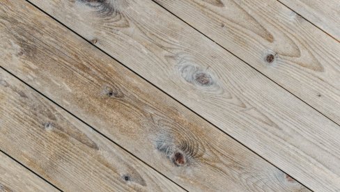 STRUČNJACI UPOZORAVAJU: Na ovaj način uništavate svoj laminat, a da to ne znate STRUČNJACI UPOZORAVAJU: Na ovaj način uništavate svoj laminat, a da to ne znate