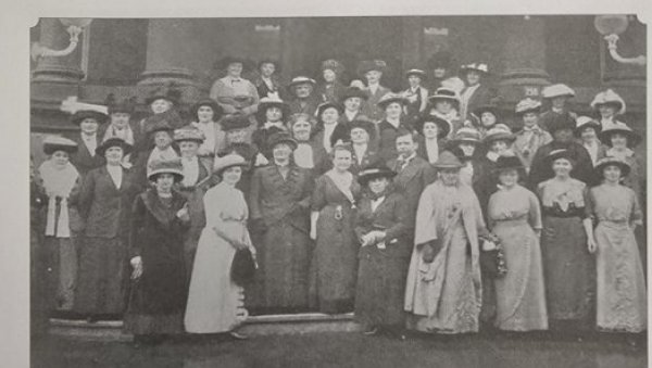 ДОБРА У ВЕЛИКОМ РАТУ ОСТАВИЛИ БЕЗ БЕЛЕГА: Трокњижјем Незаборављене  проф. др Синиша Павловић враћа део националног дуга