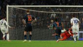 NAPOLI SLAVI SRBINA: Milinković Savić odbranio penal i doneo bod protiv Koma (VIDEO)
