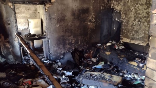 КОМШИЈЕ И ВАТРОГАСЦИ САВЛАДАЛИ ПОЖАР У ЗМАЈЕВУ, НЕДАЛЕКО ОД ВРБАСА   Габриелу остао само - живот