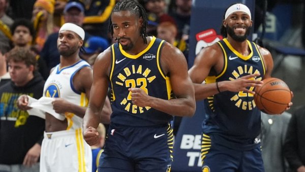 ПЕЈСЕРСИ ПРЕЖИВЕЛИ ДРАМУ ПРОТИВ ВОРИОРСА: Магија разбила чаробњаке (ВИДЕО) ПЕЈСЕРСИ ПРЕЖИВЕЛИ ДРАМУ ПРОТИВ ВОРИОРСА: Магија разбила чаробњаке (ВИДЕО)