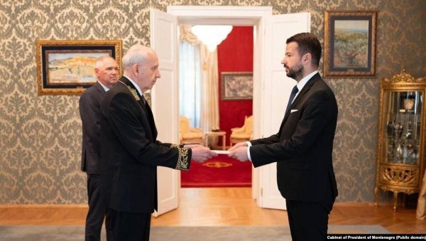 ЈАКОВ ПАЊКА РУСИЈУ: Реакција руског амбасадора на интервју председника Црне Горе француским новинама