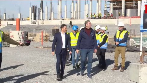 Vučić u obilasku gradilišta Nacionalnog stadiona (FOTO/VIDEO)