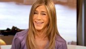 DUGO NIJE BILA OVAKO SREĆNA: DŽenifer Aniston objavila fotografiju sa dečkom - LJubavi moja (FOTO)