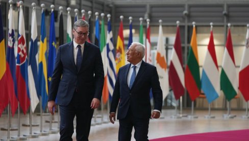 VUČIĆ SE OBRAĆA IZ BRISELA (VIDEO)