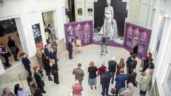 ИЗУЗЕТНА ЖЕНА, ОДАНА СВОМ НАРОДУ: У Југословенској кинотеци отворена изложба посвећена краљици Марији Карађорђевић