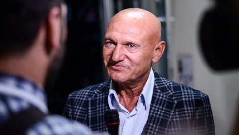 МНОГО ЈЕ ЛУДА, БРАТЕ, БЕЖИ! Шабан убеђивао водитеља да не жени певачицу: Нађи неку фину!