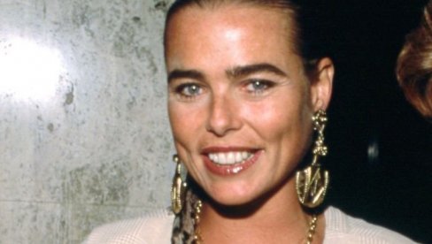 ПРОСЛАВИЛА СЕ ПРЕКО НОЋИ, ДВА ПРОПАЛА БРАКА И АЛКОХОЛ СУ ЈЕ УНИШТИЛИ: Трагична прича о славној унуци Ернеста Хемингвеја