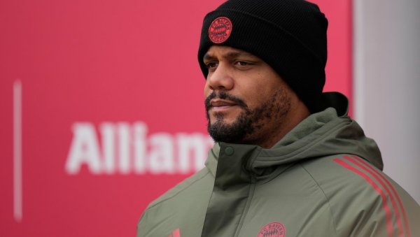 СВИ ПРИЧАЈУ О ЊЕМУ: Ево шта је тренер Бајерна Венсан Компани урадио после победе над прваком Европе, ПСЖ-ом, у Лиги шампиона