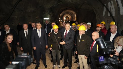 DABAR JE BUDUĆNOST: Zvaničnici Srpske obišli radove na hidroelektrani u istočnoj Hercegovini