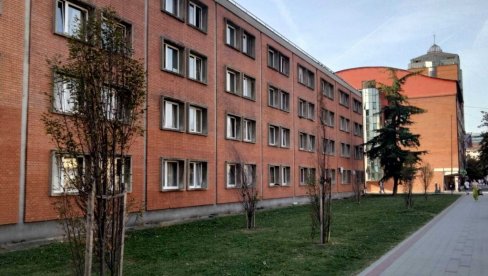 U NOVOM SADU, SOMBORU I ZRENJANINU POČELO USELJAVANJE U STUDENTSKE DOMOVE: Menza radi punim kapacitetom