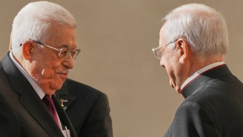 ПАПА НА САСТАНКУ СА ПРЕДСЕДНИКОМ ПАЛЕСТИНЕ: Ватикан поново позива на решење (ФОТО)