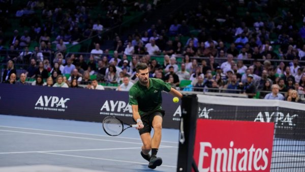 НОВАК ЂОКОВИЋ У ПОЛУФИНАЛУ АТИНЕ: Србин уз драму савладао Португалца