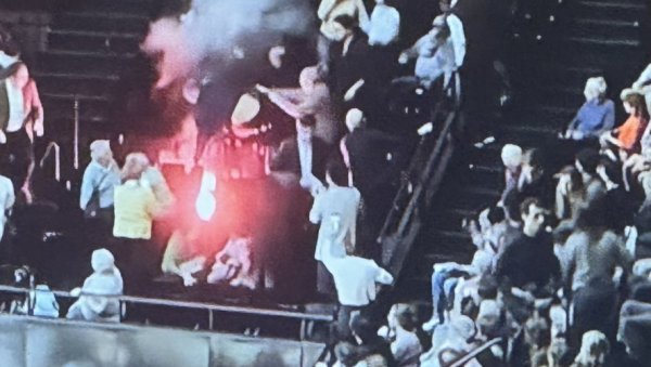 БАКЉАМА ПРЕКИНУЛИ КОНЦЕРТ: Инцидент у Париској филхармонији током наступа израелског националног оркестра