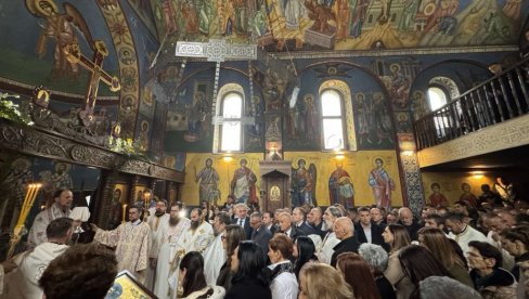 OBELEŽEN MITROVDAN U NEVESINJU: Sećanje na junake koji su odbranili Hercegovinu