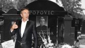 ГРОБ ДО ГРОБА Жика Јакшић ће почивати поред Саше Поповића: Биће то највеселије гробље на свету