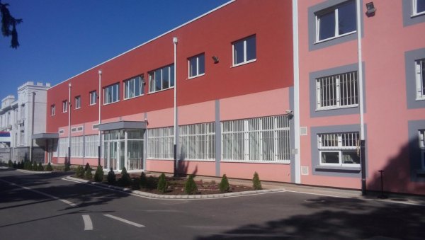 СЛУЖБЕНИК КПЗ НИШ УДАЉЕН СА ПОСЛА: Омогућио повластице осуђенику у замену за сервисирање возила