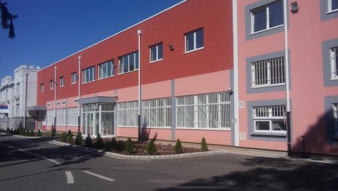 SLUŽBENIK KPZ NIŠ UDALJEN SA POSLA: Omogućio povlastice osuđeniku u zamenu za servisiranje vozila