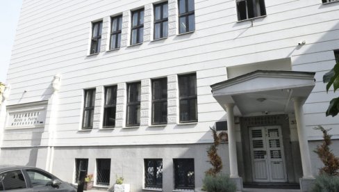 GOSTI SA KRITA:Đaci sa Krita u Matematičkoj gimnaziji