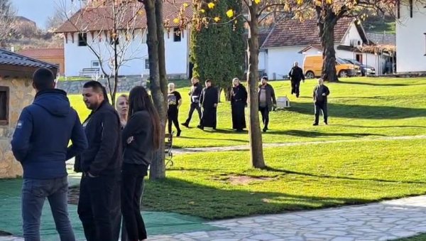 ЂУРИШИЋА ОПЕТ НЕМА! Полиција претресла Ђурђеве Ступове - Од споменика ни трага (ВИДЕО)