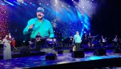 JARANI I U PESMI I U ŽIVOTU: Haris DŽinović doneo posebnu čar Halidovom spektaklu (FOTO)