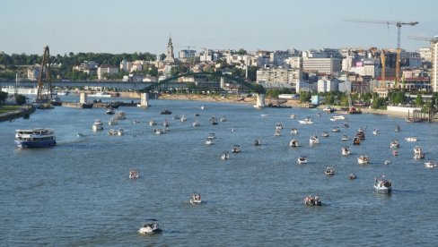 БЕОГРАДСКИ КАРНЕВАЛ БРОДОВА: Град који живи уз своје реке