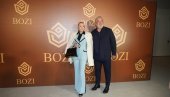 GLAMUR KOJI SE RETKO VIĐA: Lepa Brena i Boba Živojinović organizovali nezaboravnu modnu reviju (FOTO)