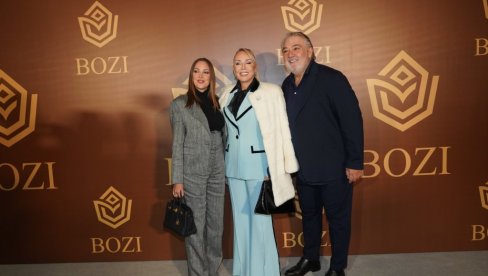 U ZAGRLJAJU BRENE I BOBE: Aleksandra Prijović blistala na modnoj reviji (FOTO)