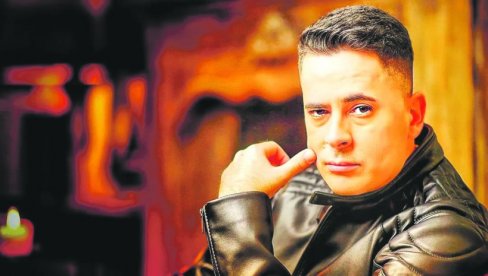 SAŠA JOKSIMOVIĆ ZA TV NOVOSTI: Mogu da kažem da sam bogat čovek, a što je uloga teža, izazov je veći (FOTO)