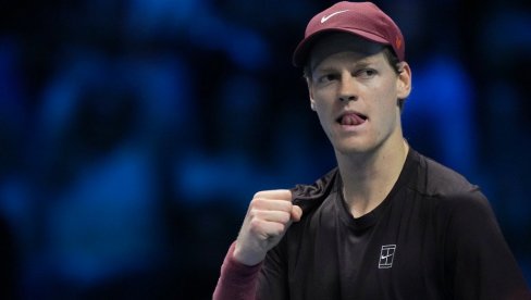 ITALIJAN DOMINIRA U TORINU: Janik Siner pobedio Šeltona, spreman za polufinale Završnog mastersa