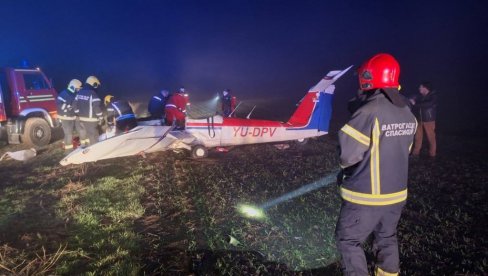 POZNATO STANJE PILOTA KOJI JE POVREĐEN KOD SUBOTICE: Sportski avion pajper srušio se prilikom sletanja, nastavlja se uviđaj