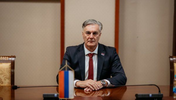 ПОЗНАТИ РЕЗУЛТАТИ ПРЕВРЕМЕНИХ ПРЕДСЕДНИЧКИХ ИЗБОРА У РС: Синиша Каран освојио 50,30 одсто, а Блануша 48,37 гласова