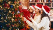KADA JE NAJBOLJE VREME DA OKITITE JELKU? Veruje se da će sreća ući u vaš dom ukoliko to uradite na neki od sledećih datuma