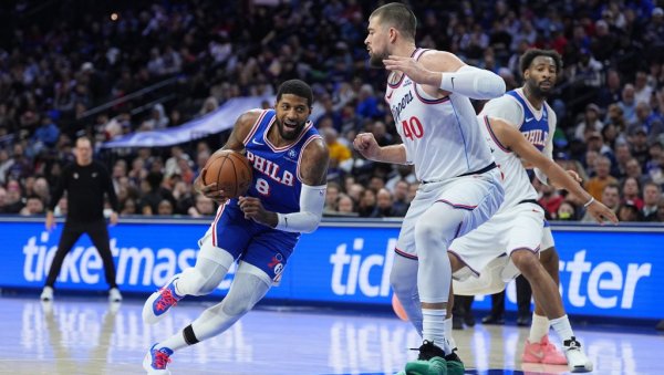 СЈАЈНО ЈЕ ПОНОВО ИГРАТИ КОШАРКУ: Пол Џорџ се вратио на терен после осам месеци!