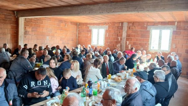 УКРОВИЛИ БРАТСКУ КУЋУ: Још један грађевински подухват Срба у Плавну код Книна (ФОТО)