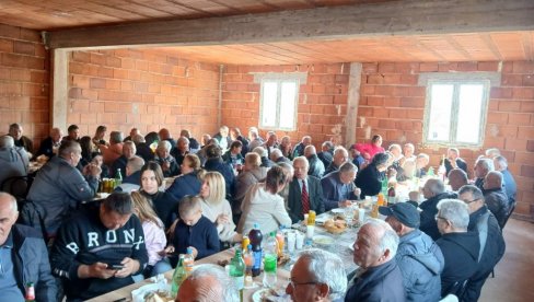 УКРОВИЛИ БРАТСКУ КУЋУ: Још један грађевински подухват Срба у Плавну код Книна (ФОТО)