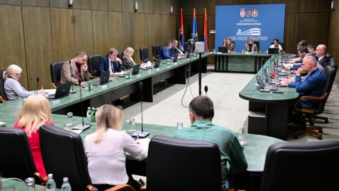 POKRAJINSKA VLADA KOJOM JE PREDSEDAVALA MAJA GOJKOVIĆ DONELA ZNAČAJNE ODLUKE   Za bolnice, puteve i školu 30 miliona