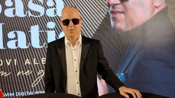 НОЋАС НАМ НЕ ГИНЕ ЉУБАВ: Саша Матић о јубиларном студијском албуму и актуелној музици (ФОТО)