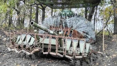 RUSKI TENKOVI DOBILI NOVU ZAŠTITU U UKRAJINI: Posle „roštilja“ i „dikobraza“ na redu je tenk „maslačak“ (FOTO)